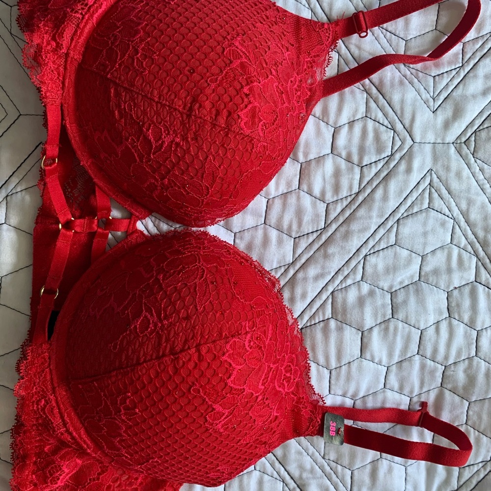 Red Push-Up Lace Bra